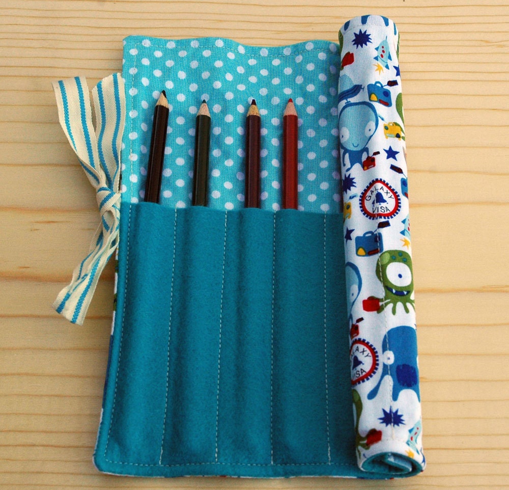 Turquoise Alien Colored Pencil Roll