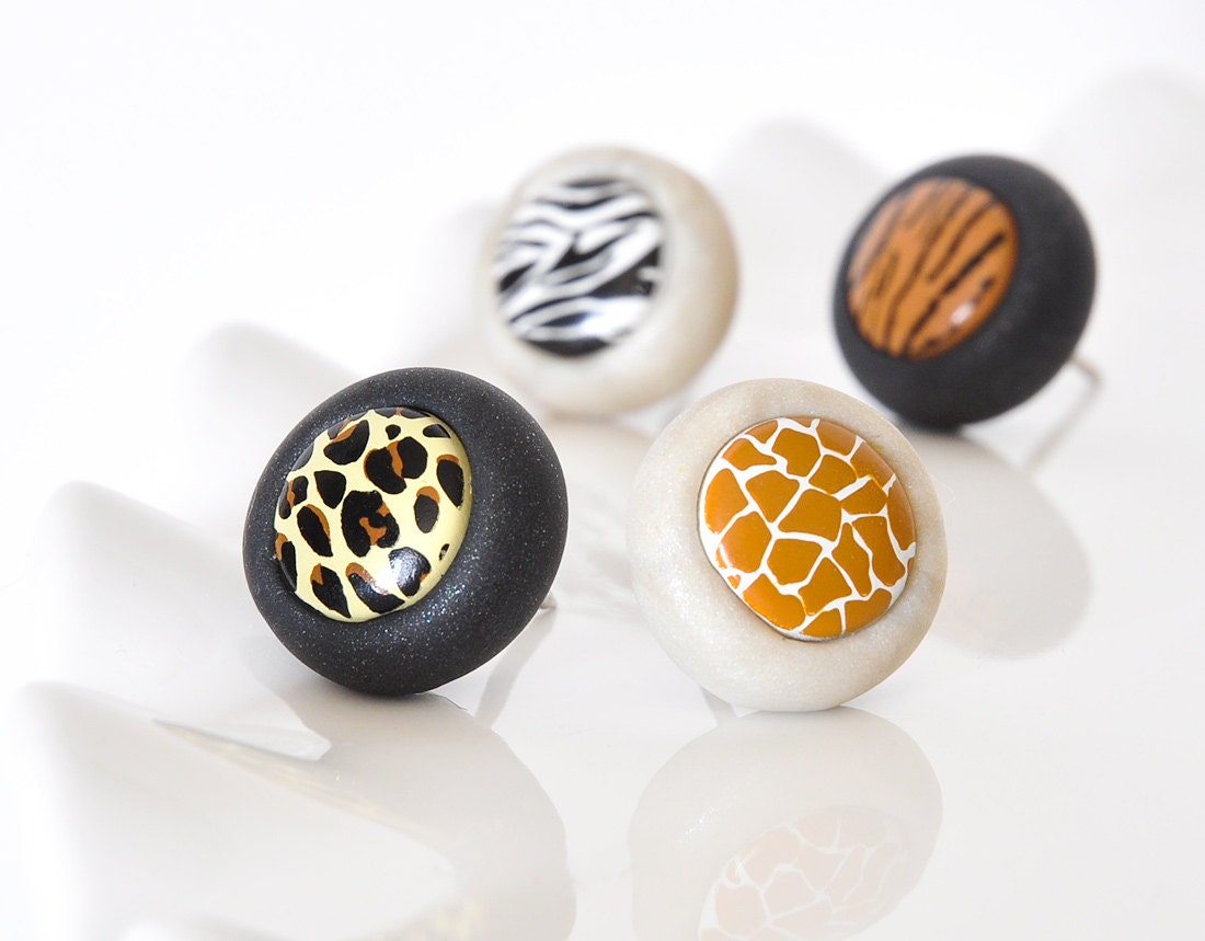Jungle Safari Animal Print Pushpins Zebra, Tiger, Giraffe and Leopard in Pearl White and Black Polymer Clay Gift Set of 4 Push Pins