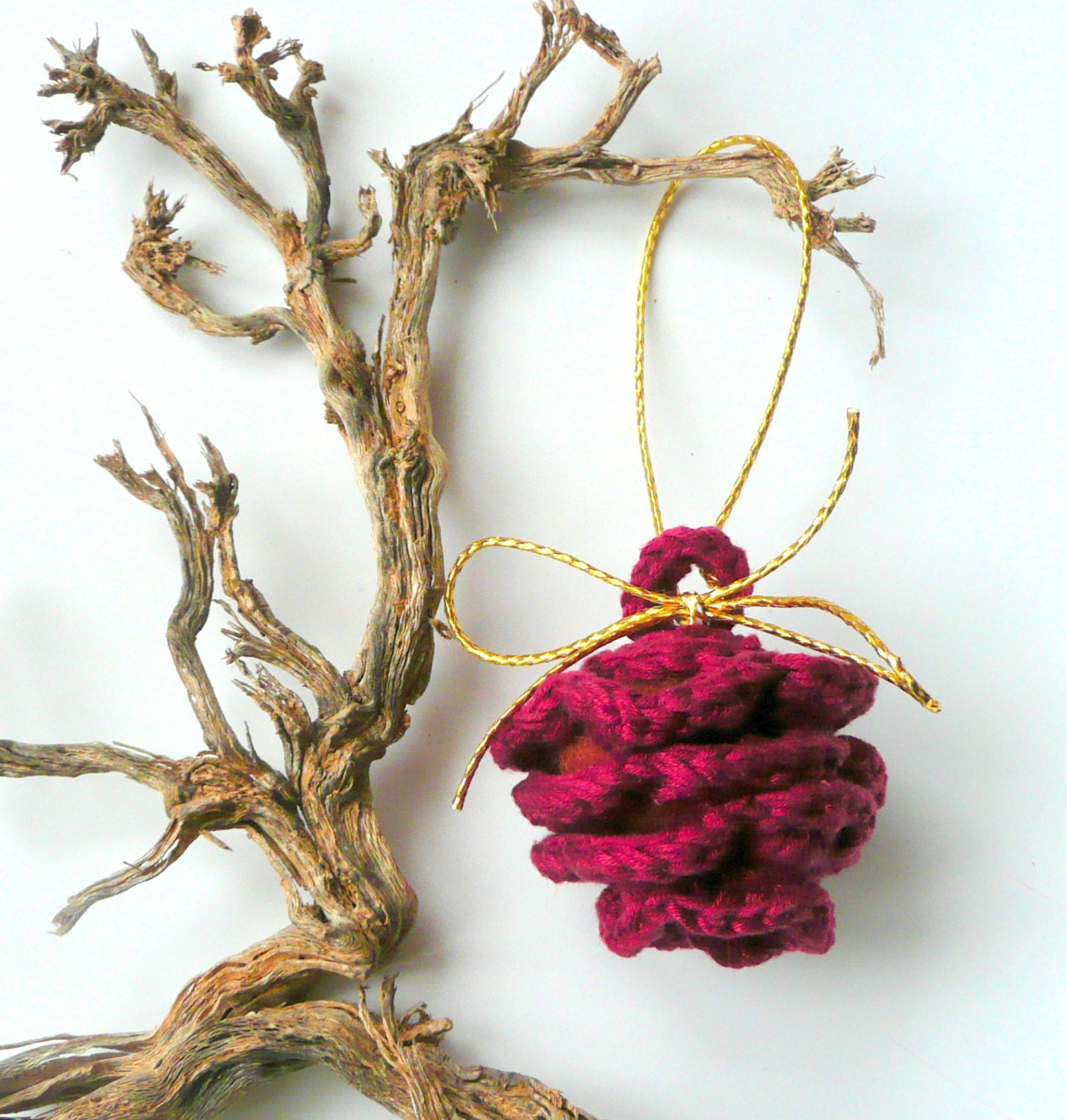 Crochet pinecone ornament, Dark red fall Weddings favor, decor farm country rustic nursery gift eco friendly decoration Christmas garland