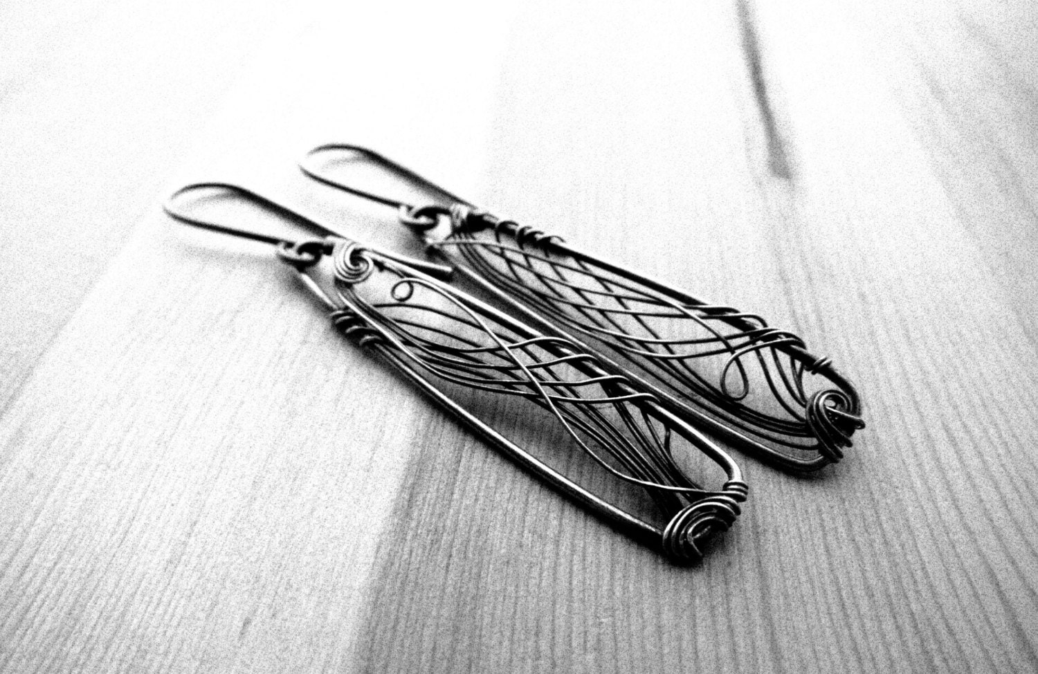 Silver Triangles Earrings. Dangle Earrings Earrings. Oxidized Silver Wire Earrings. Delicate Earrings. Classy Earrings. Geometric Jewelry.
