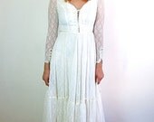 White Eyelet Lace Gunne Sax Wedding Dress