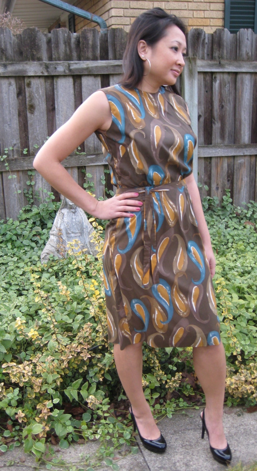 vintage 60s paisley print sheath dress