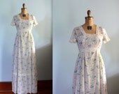 1970s Dress // Cream and Blue floral Lace Maxi Dress // Empire Waist.