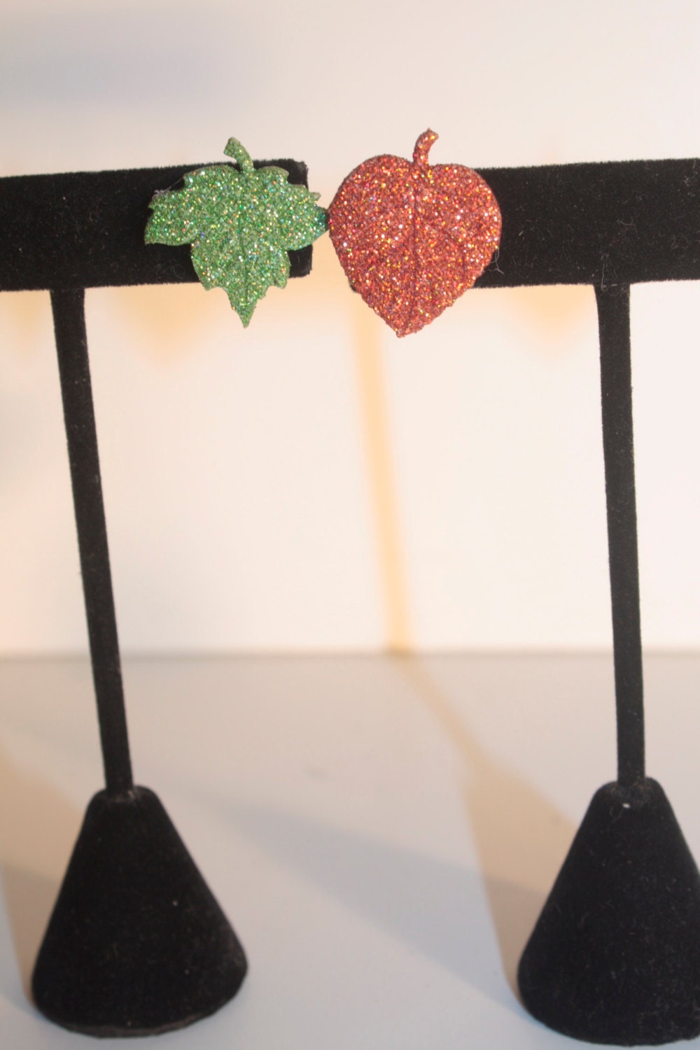 Sparkle leaf stud earring value set 2 FOR 1