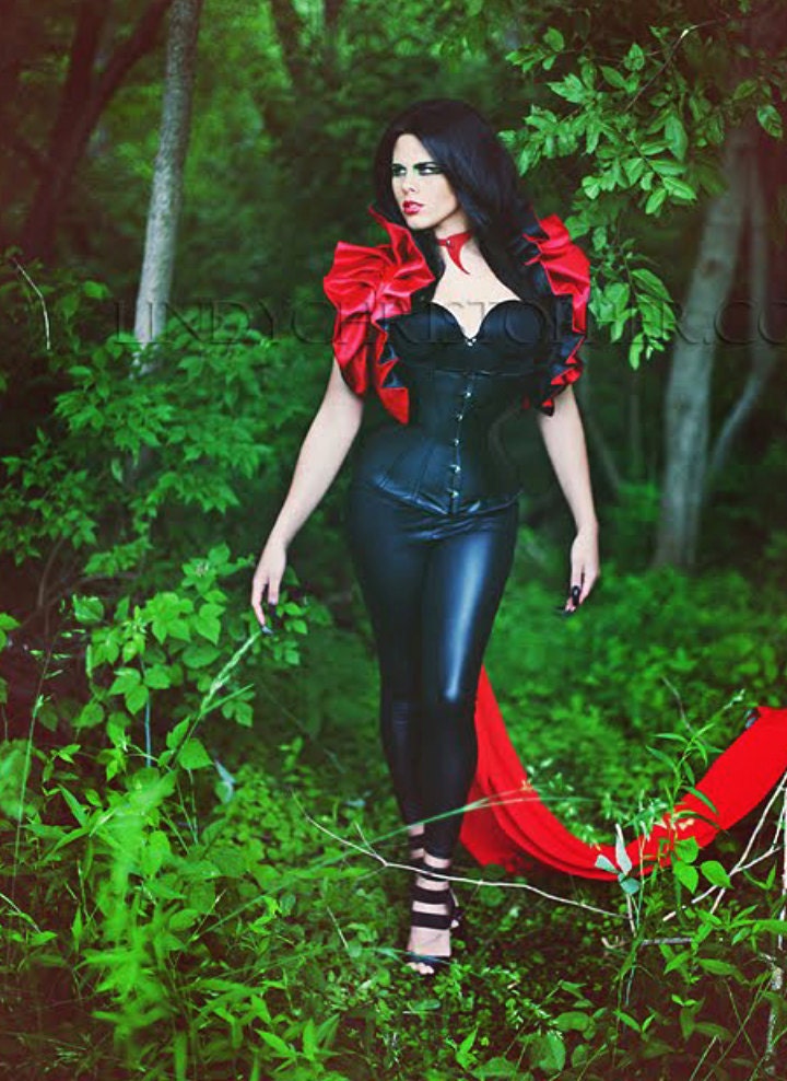 Amazing Reversible Bolero shrug in Red/Black ...QUEEN OF HEARTS...