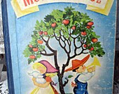 Adorable vintage Mother Goose book from 1941, illustrated, good condition