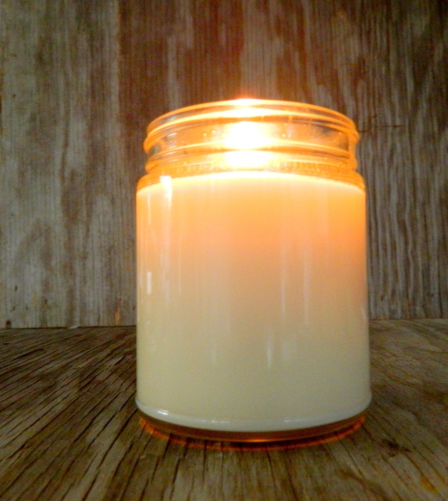Hand Poured Soy Candles - 9oz glass jar with lid / Choose a scent