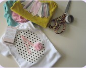 Baby Girl Initial Bodysuit, Cake Smash Outfit, Photography Prop, Cameo Style, Custom Letter, Pink, Polka Dots, Birthday Onesie