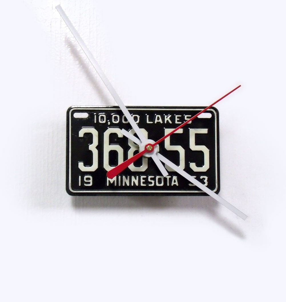 Minnesota Clock from Retro 1953 License Tag - MN License Plate - Bicycle Decor - Bike Clock - 10,000 Lakes