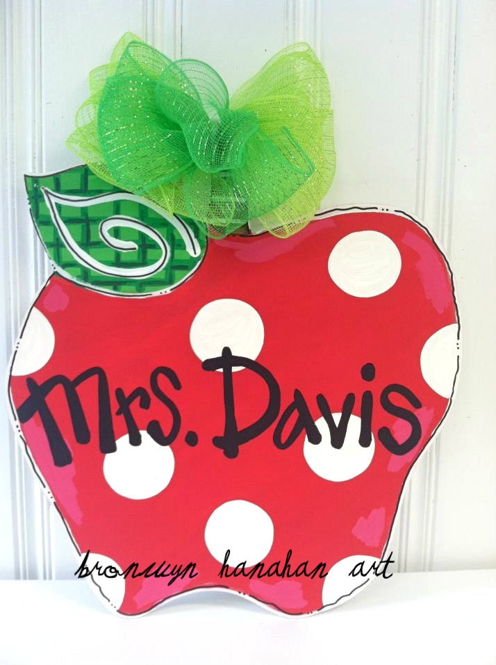 Red Apple Door Hanger - Bronwyn Hanahan Art