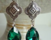 Emeral Green Quatrefoil Bridal Earrings Dangle Earrings Anniversary Gift Handmade Earrings Mother of the Bride Clover Vintage Crystal