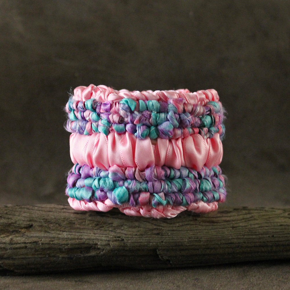 Bangle Bright Silk & Pink Satin Locker Hooked: "Ruche Lumineux"