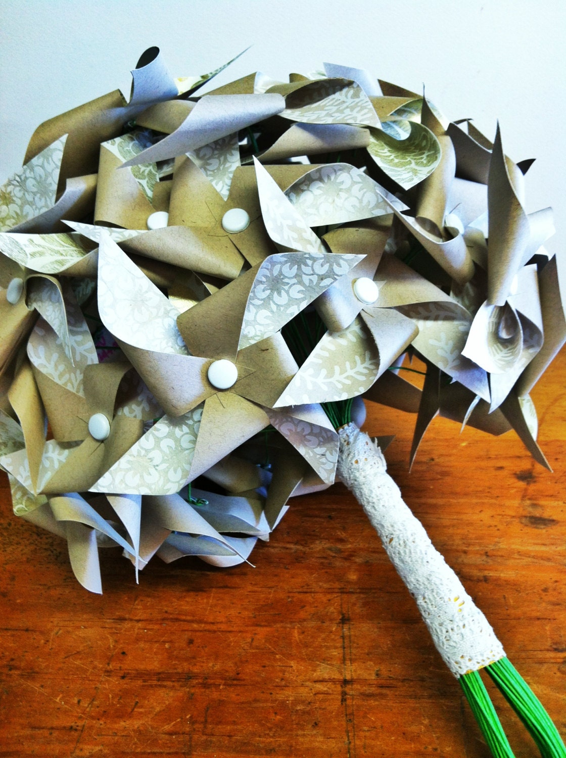 Natural Kraft Mini Pinwheel Bridal Bouquet by Rule42