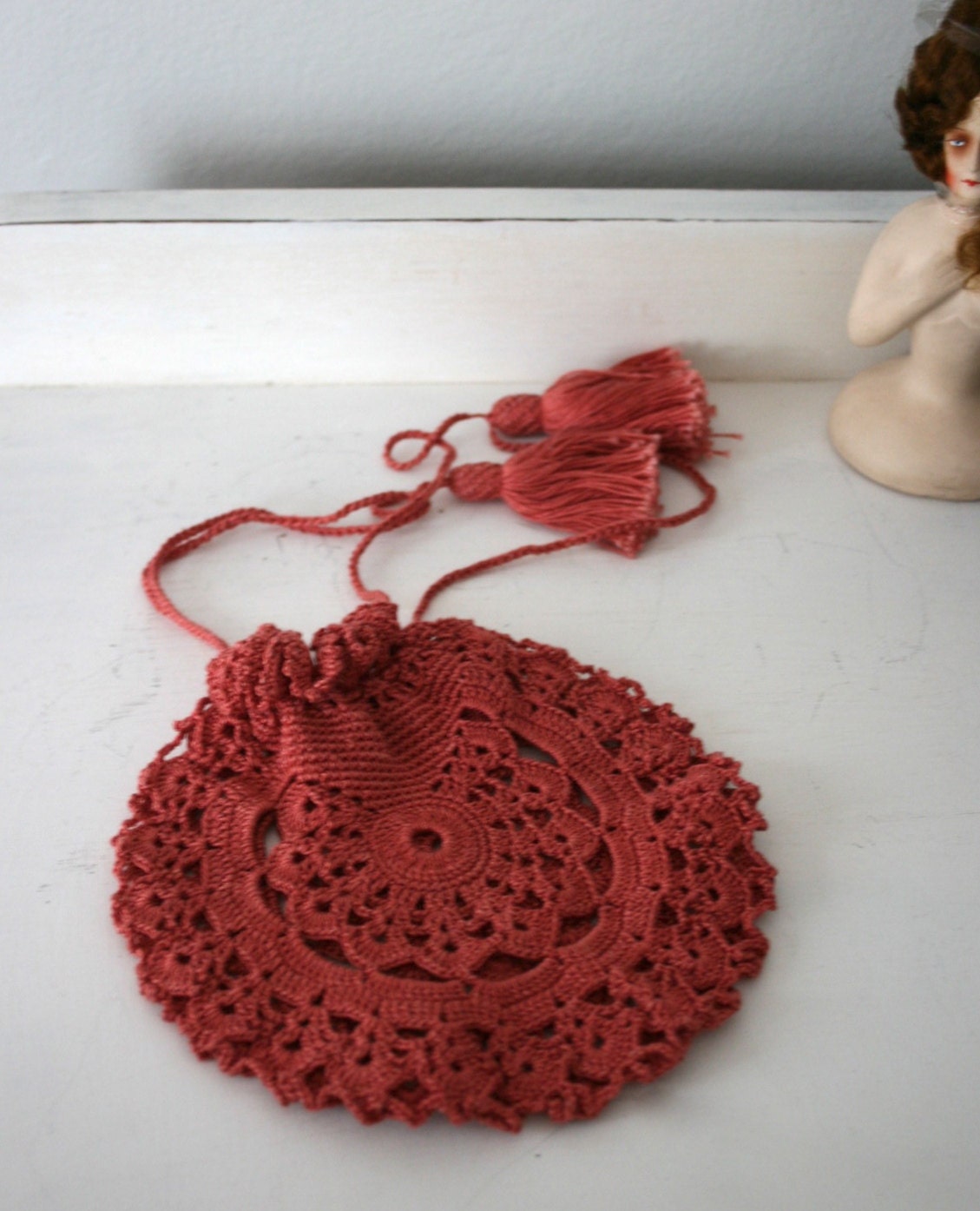 Vintage 1920s Rose Round Crocheted Purse