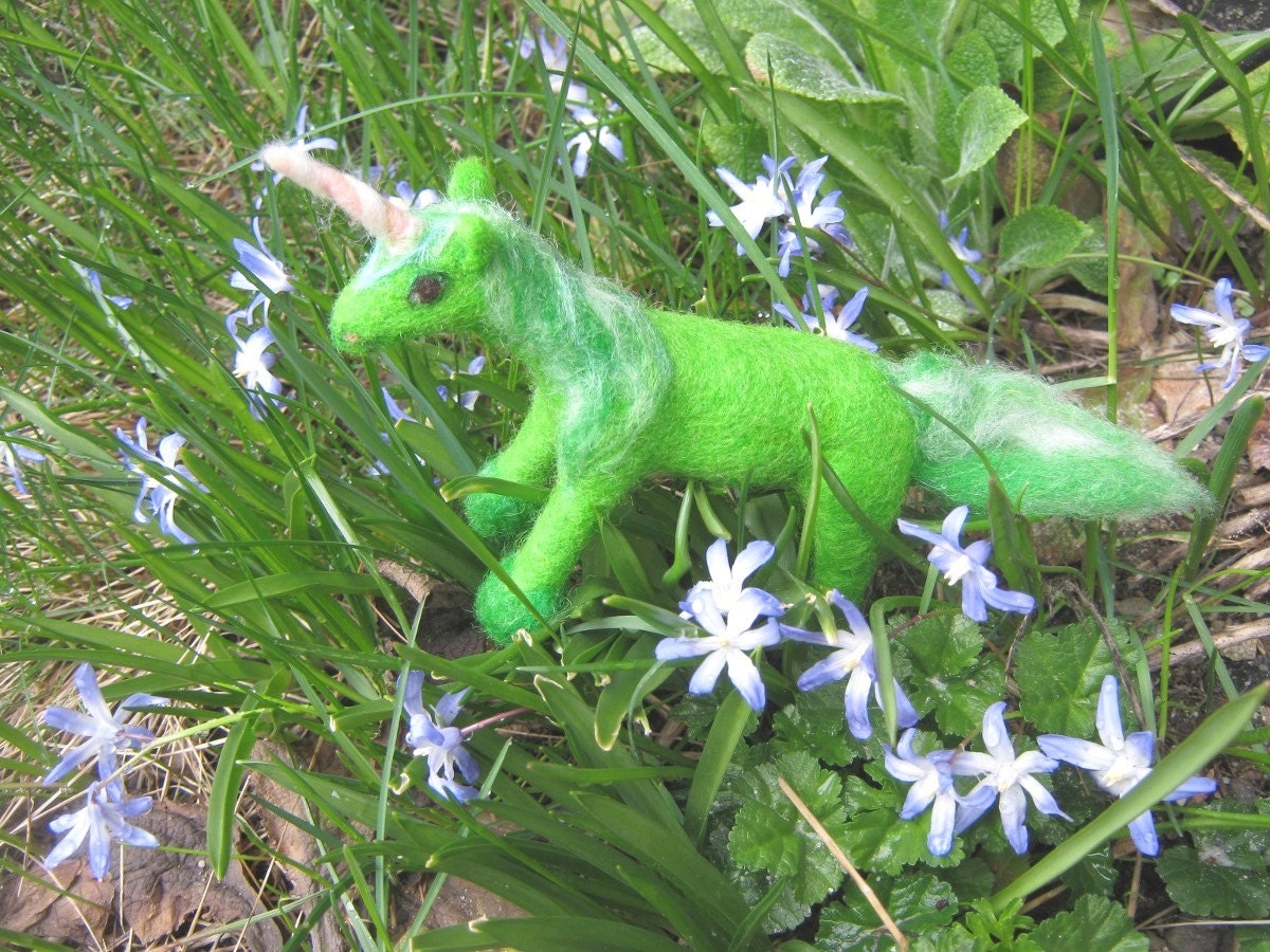 OOAK Emerald Green Far Star Unicorn Needle Felted Soft Sculpture