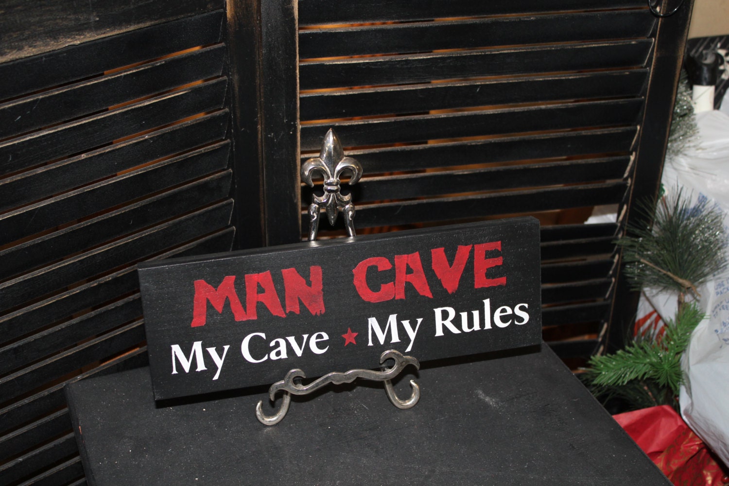MAN CAVE South Carolina Gamecocks Team Colors/My Cave My Rules Sign/Shelf Sitter/Gift/Black/Red/White