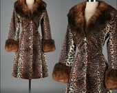 Vintage 1960s Coat . LILLI ANN . Leopard Print . Fur Trim . Trench . 3265