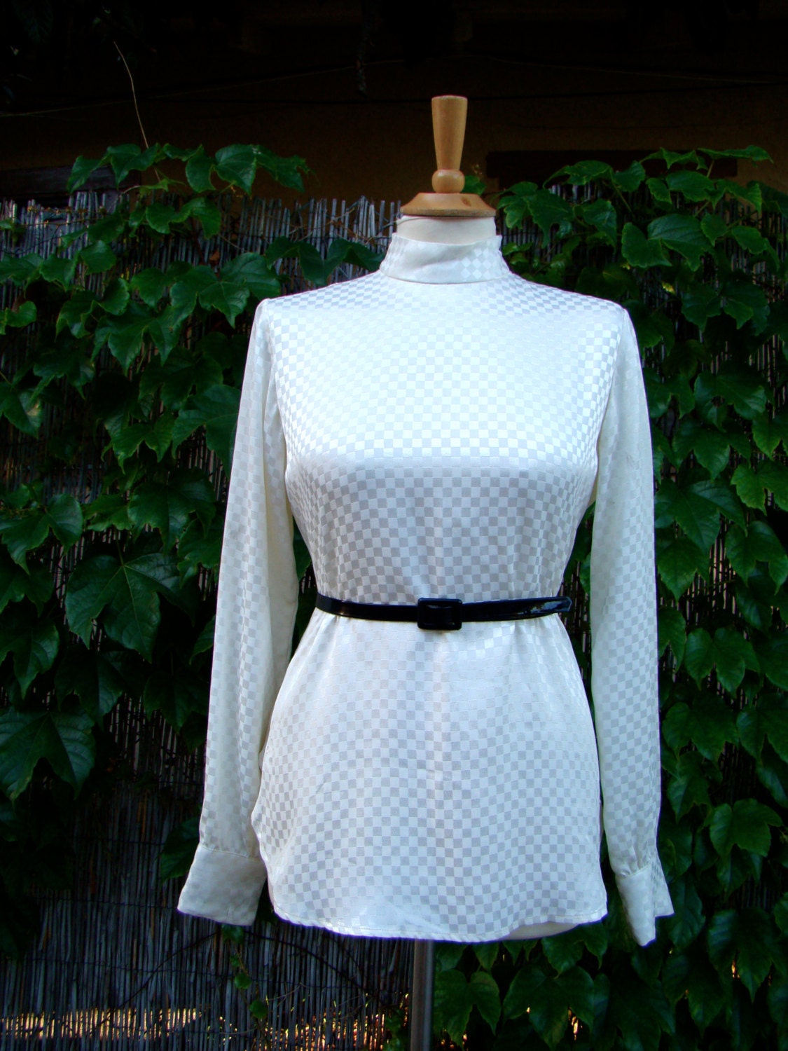 Vintage 80s / Saks Fifth Avenue / White / Checker Board / Long Sleeve / Secretary / Blouse /MEDIUM