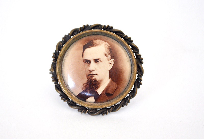 Antique Mourning Pin
