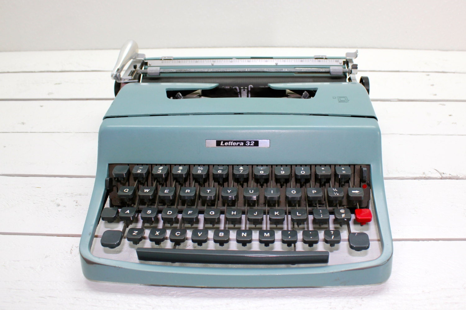 Mint Olivetti Lettera 32  Typewriter with Carry Case-Mid Century
