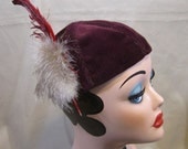Vintage 40s-50s Beanie Hat for teen/young women -  Burgundy Corduroy with feathers