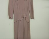 Gorgeous 1940s lavender crepe dress  WWII era, Swing, Old Hollywood, Art Deco