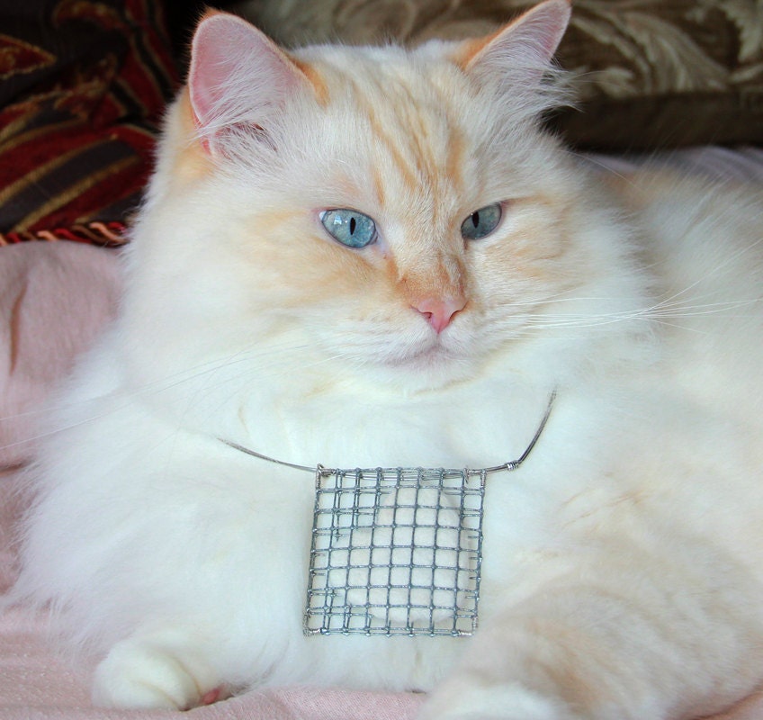 WHITE VALENTINE cat hair pendant