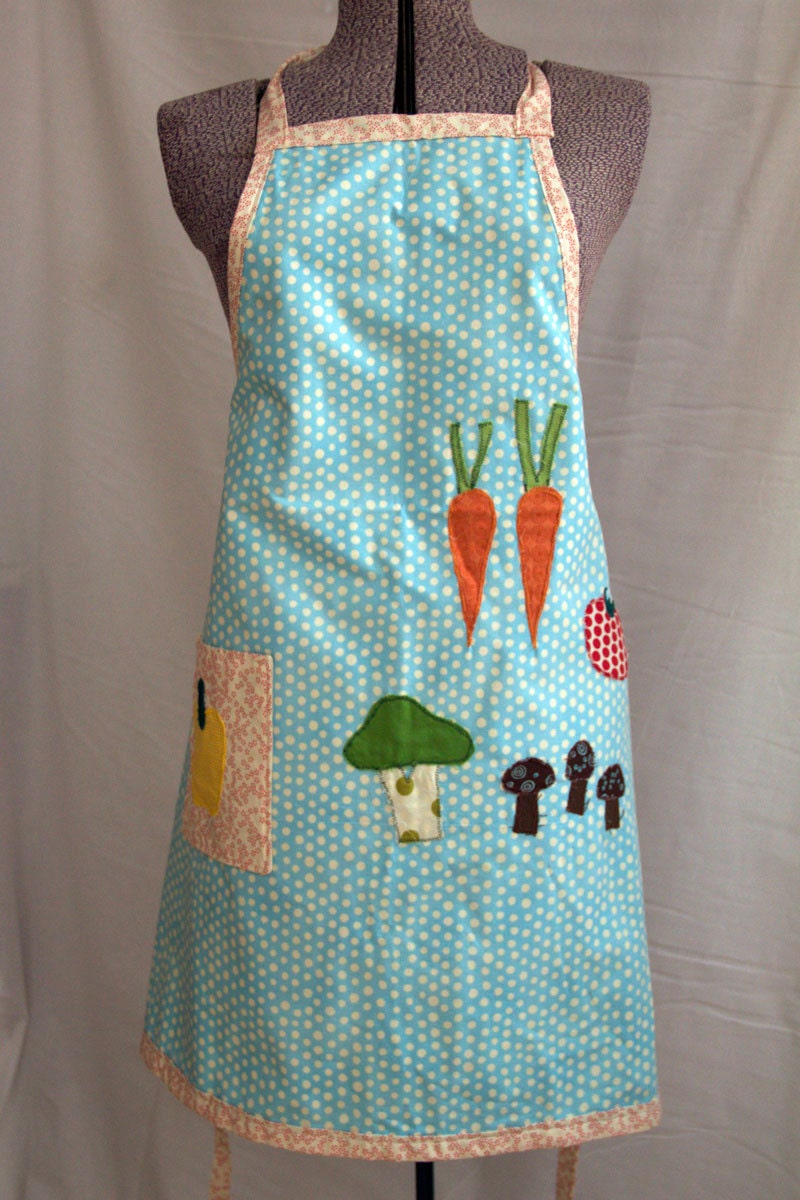 Light Blue Full Apron with Veggies