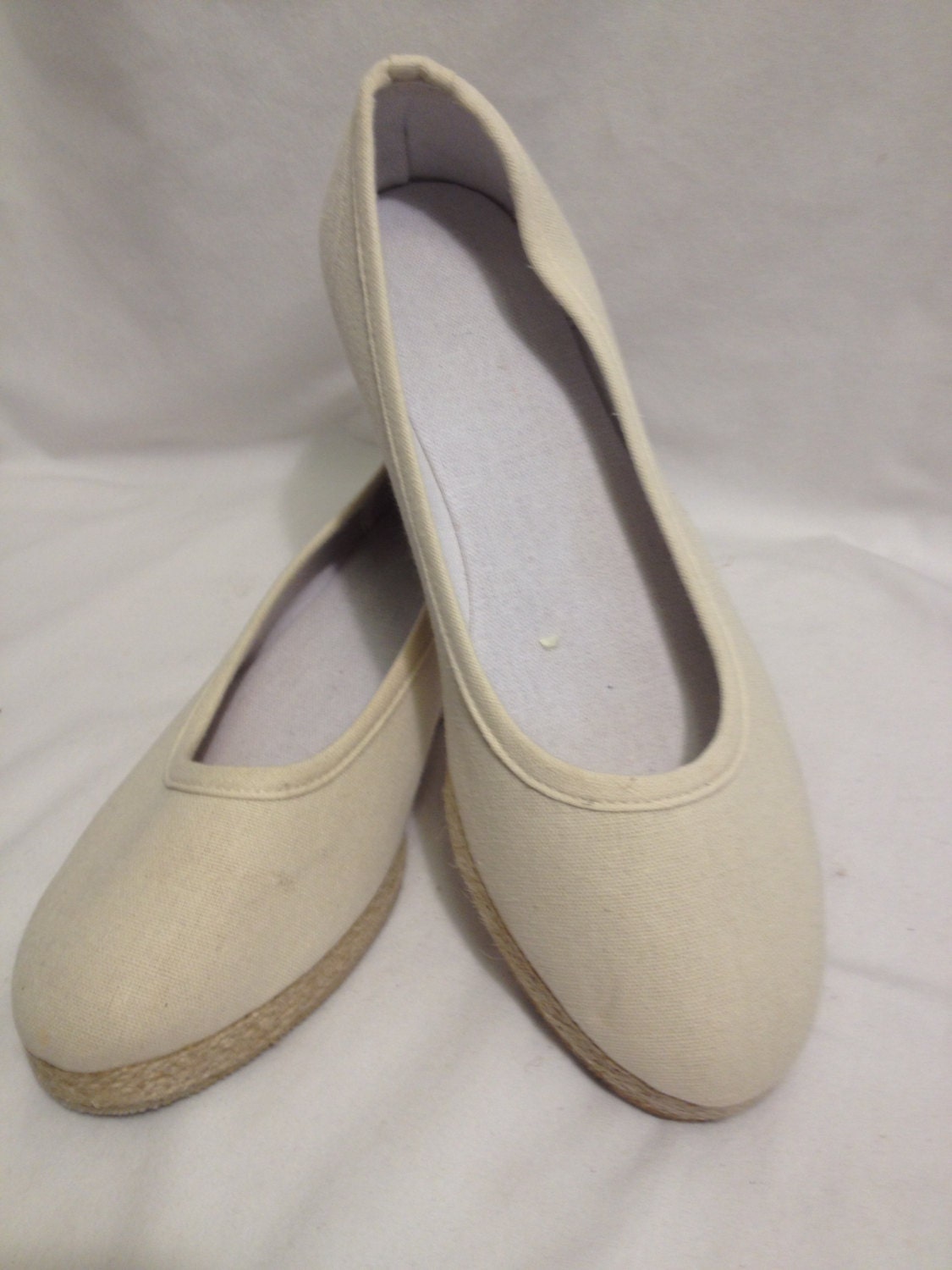 Vintage Off White Wedges Size 8