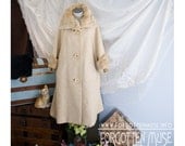 50s - Joan - cream oatmeal A line dolman sleeve coat with shearling trim - size M L