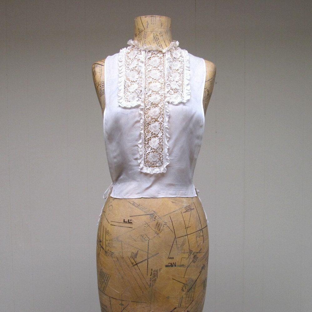 Vintage 1930s Dickie / 30s Ivory Nylon Inset Crochet Lace