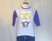 Vintage 80s WASHINGTON HUSKIES GRAPHIC College University Sports Women Small Half Sleeve T-Shirt