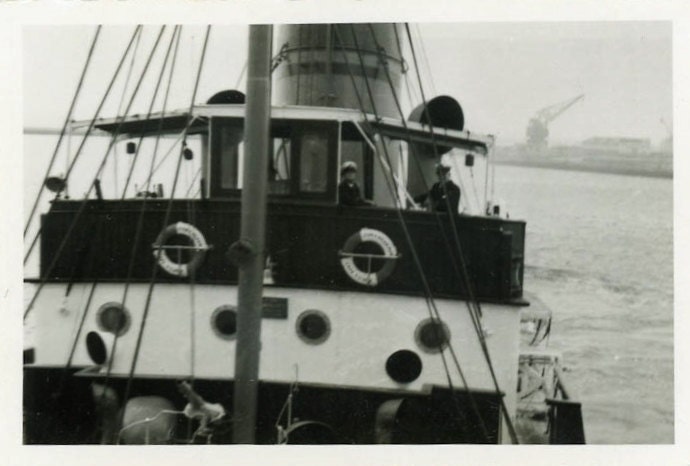 Vintage Photo "Aboard", Photography, Paper Ephemera, Snapshot, Old Photo, Collectibles - 0037