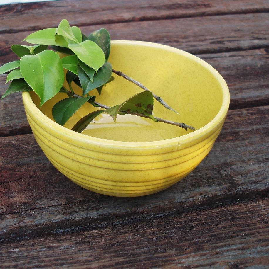 Yellow Ware Bowls McCoy Bowl Beehive Kitchenware Yelow Mixing Bowl Country Kitchen