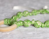 Green Floral Teething Ring Necklace for Breastfeeding/Nursing Necklace, Teething Necklace, Babywearing, Fabric Necklace
