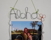 Aloha Hanging Wire Swirl Picture Frame, Photo Holder, Hawaii Wire Art Wall Decoration, 4x6 Wire Wall Hanging Frame w/ Flower Accent