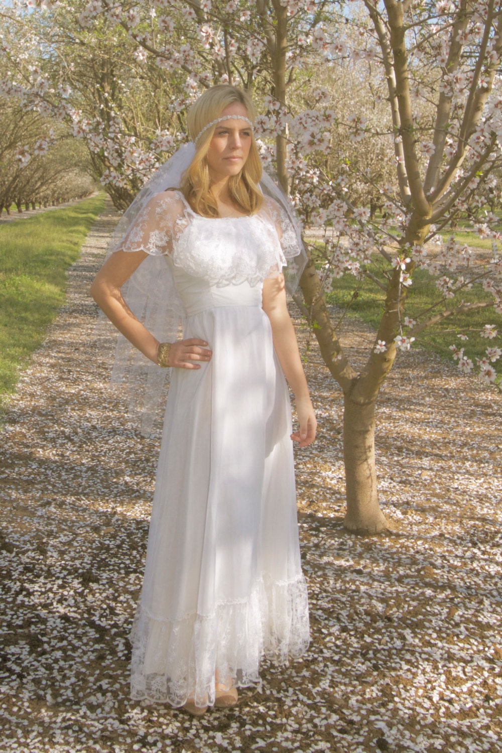 Bohemian Lace Wedding Dresses 1970s Hippie Boho Strapless - Summer