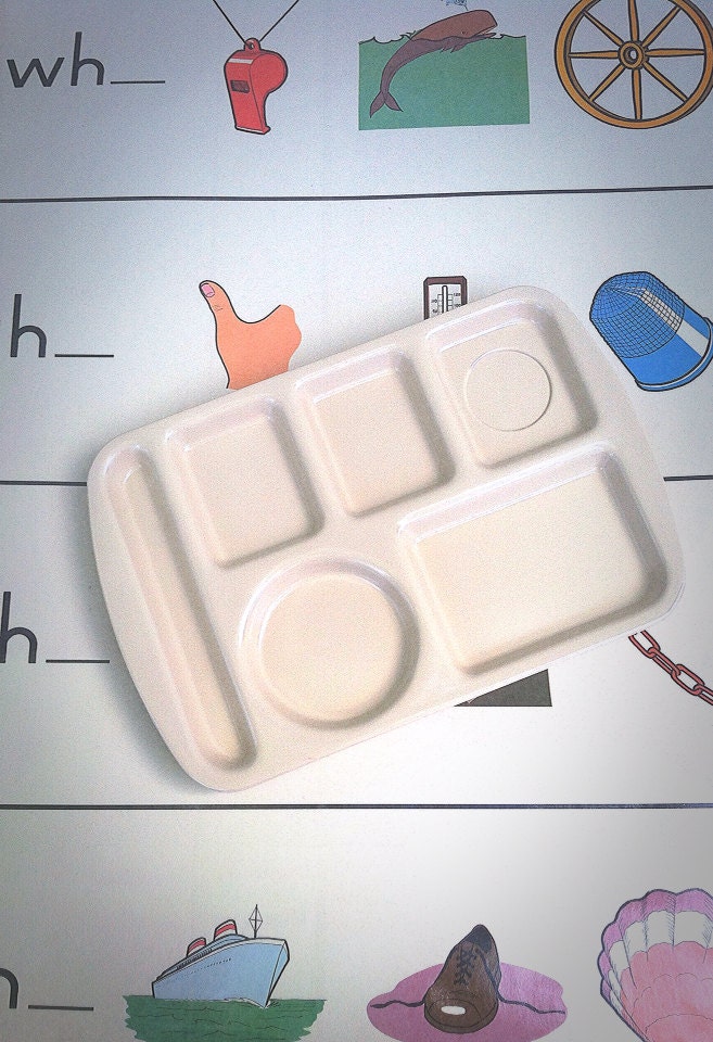 School Lunch Trays - TV Tray - Ivory Melamine Plastic - Melmac Divided Food Tray - Elementary School - Sysco - Plastic Dinnerware -Retro