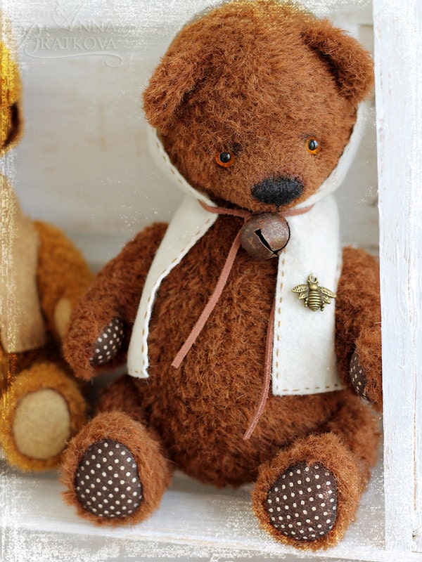 Artist Teddy traditional Bear Topa Pchelkin 10 inches