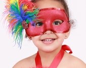 Paradise Parrot - Scarlett Macaw Feather Bird Mask: Fits toddler to adult Il_170x135