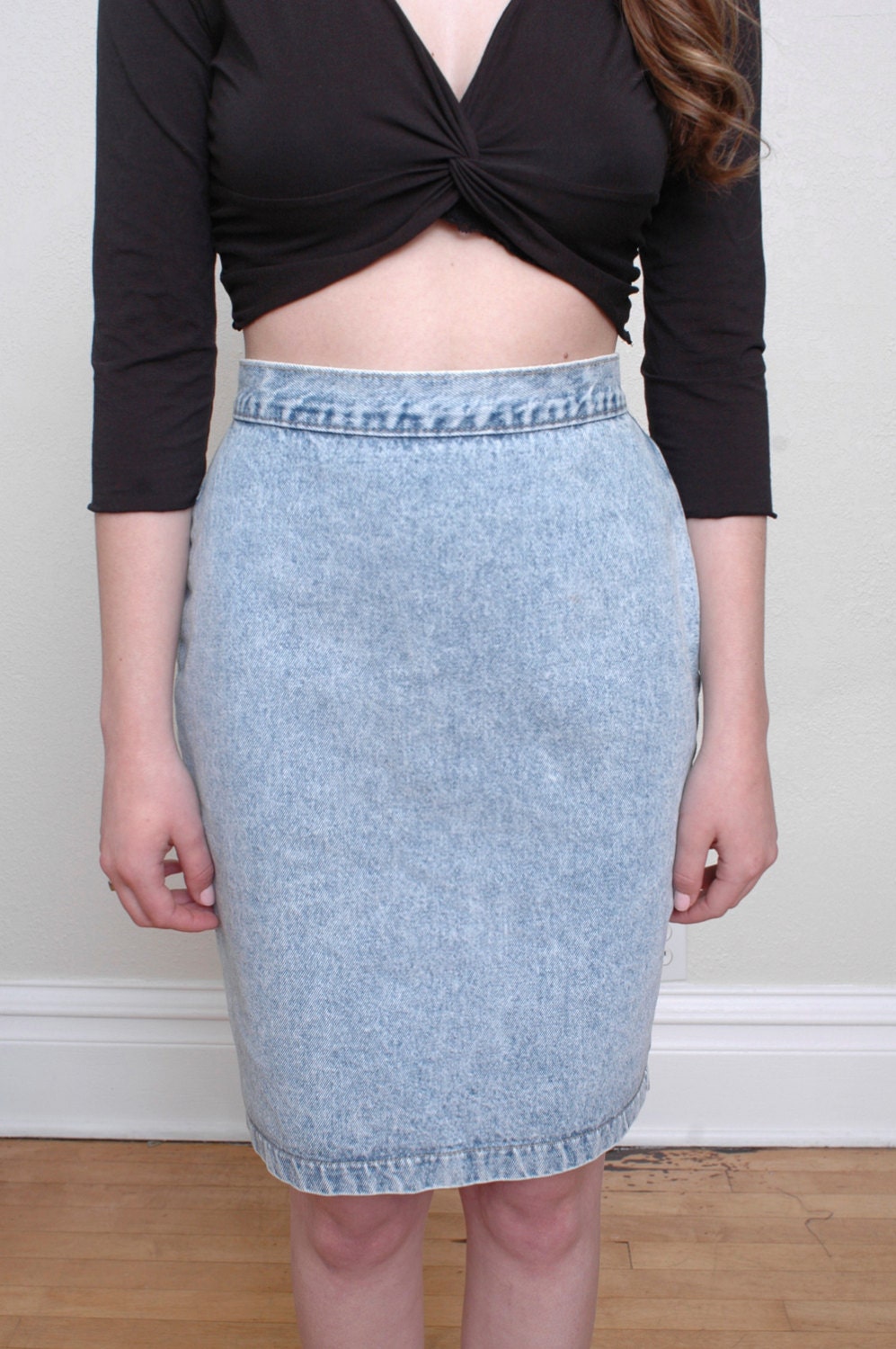 80s HIGH WAIST acid wash denim pencil skirt with bow detail