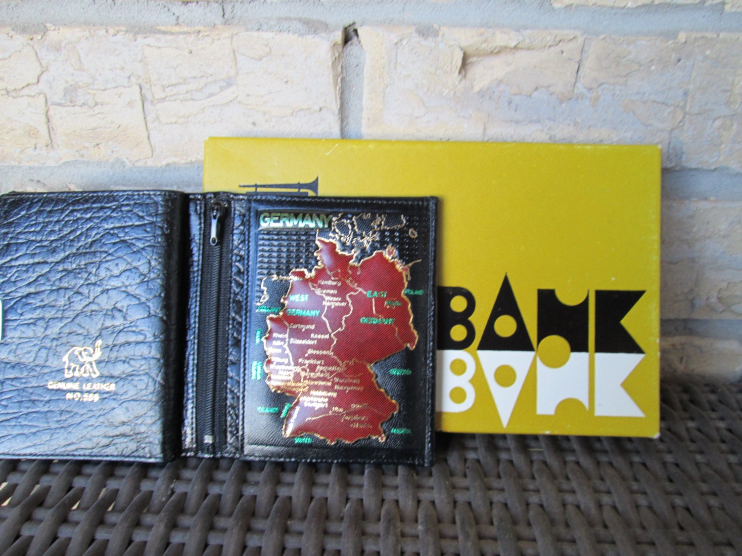 Vintage King of Wallets Germany Souvenir Leather Wallet No.565 Bank Product East and West Germany Map MINT Condition Never Used in Box