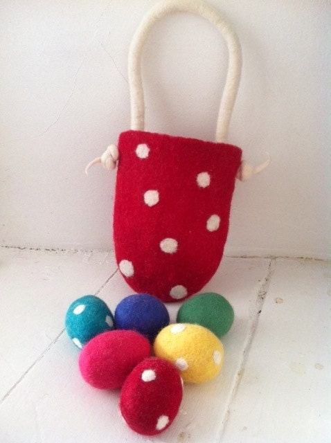 Merino Easter Basket & 5 Eggs  - Bright Colours Polka dots Rainbow Wool Handmade Waldorf Party Favours Spring - MerinoAngel