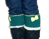 Emerald green,Yellow Short Knit Boot Cuffs with bow. Short Leg Warmers. Crochet Boot Cuffs. Bow boot cuffs. Bow Accessory