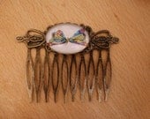 Hungry Hungry Caterpillar haircombs, 18x25mm cameo, vintage style