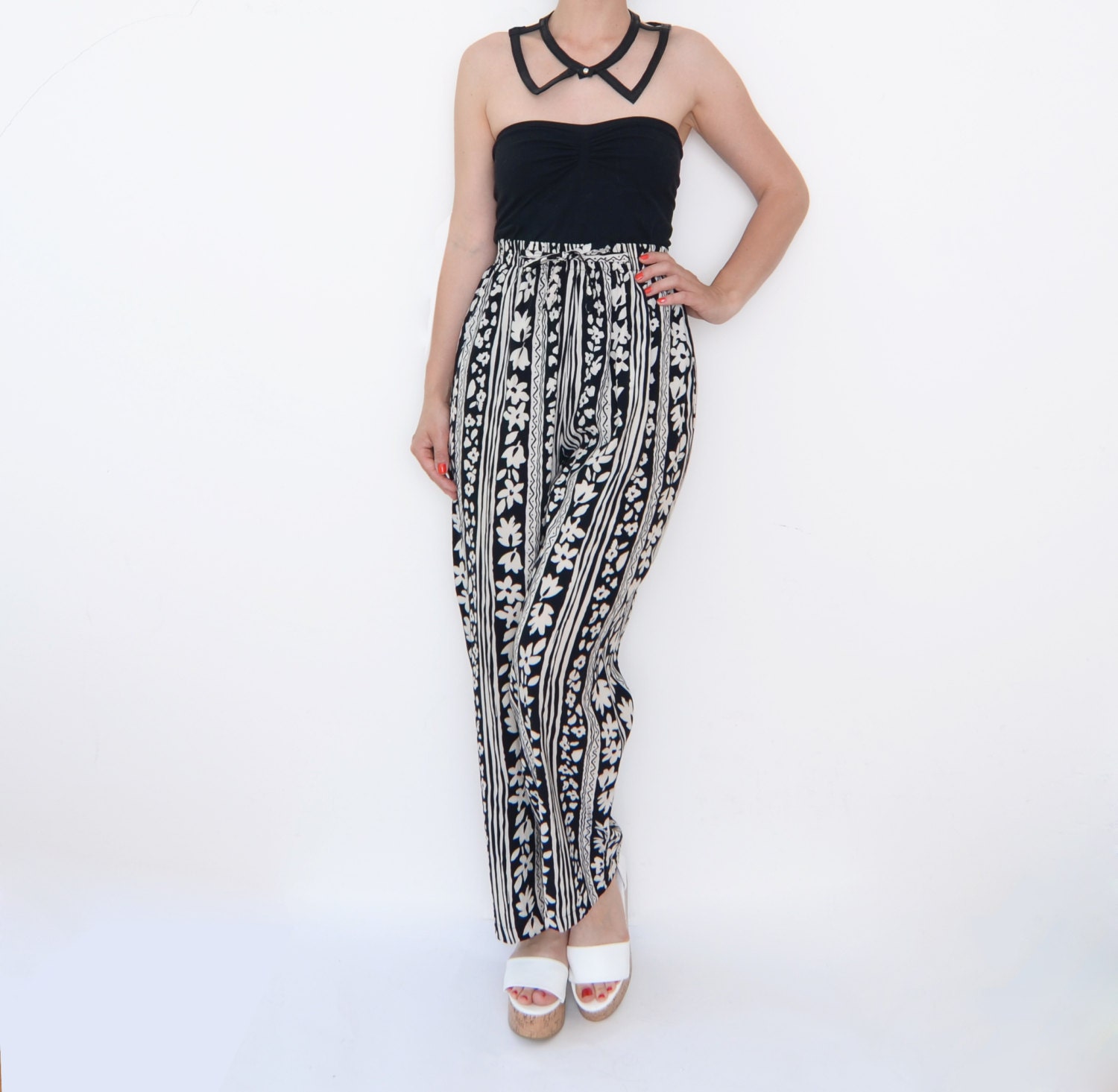 Vintage black and white 90s high waist pants / floral tribal striped