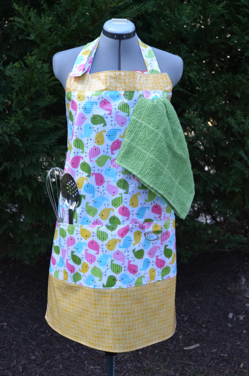Stain-proof Baby Chick Bright Colored Women's Apron-Size Regular