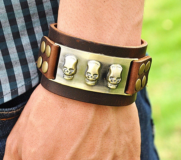brown real leather bracelet with skull heads rivet, men's cuff bracelet, cool bracelet  RZ0256