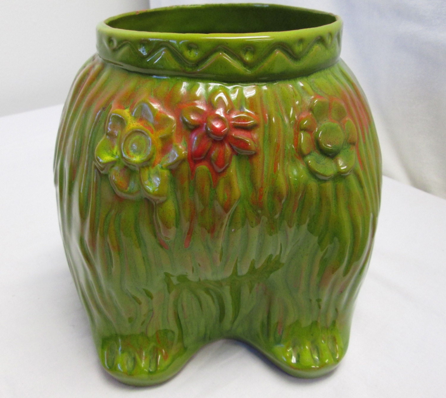 Shagy - Avocado Green Dog Behind With Flowers - Vintage Mid Century Kitch Flower Pot/Planter by Scarpino of Pacific Stoneware Inc