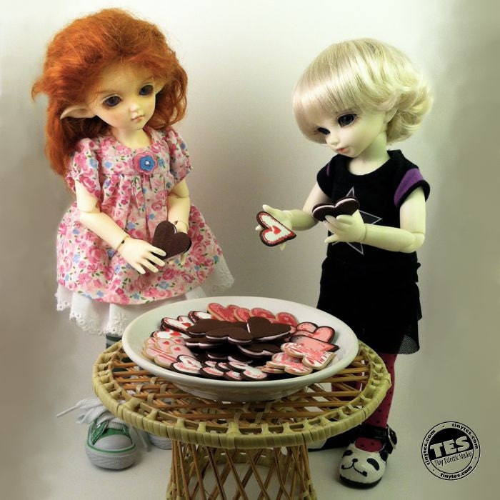 Valentine Cookies for Dolls - MEDIUM polymer clay play food cookies for Monster High, Barbie, LittleFee, MSD, Gene Marshall, etc.